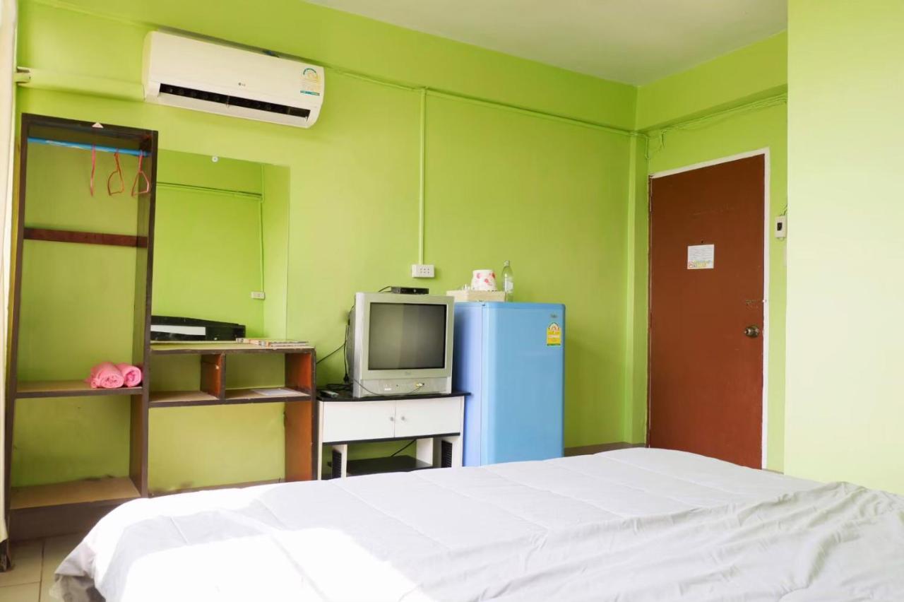 Chokchai Hotel Ban Huai Maenam Noi Εξωτερικό φωτογραφία